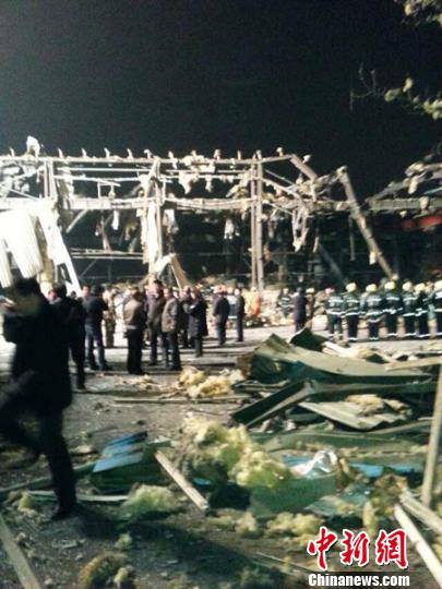 钢结构公司车间液氨爆炸现场